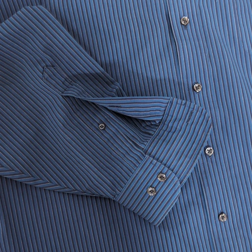 Men's Stafford Blue & Black Pinstripe Fitted Dress Shirt 17-1/2 34-35